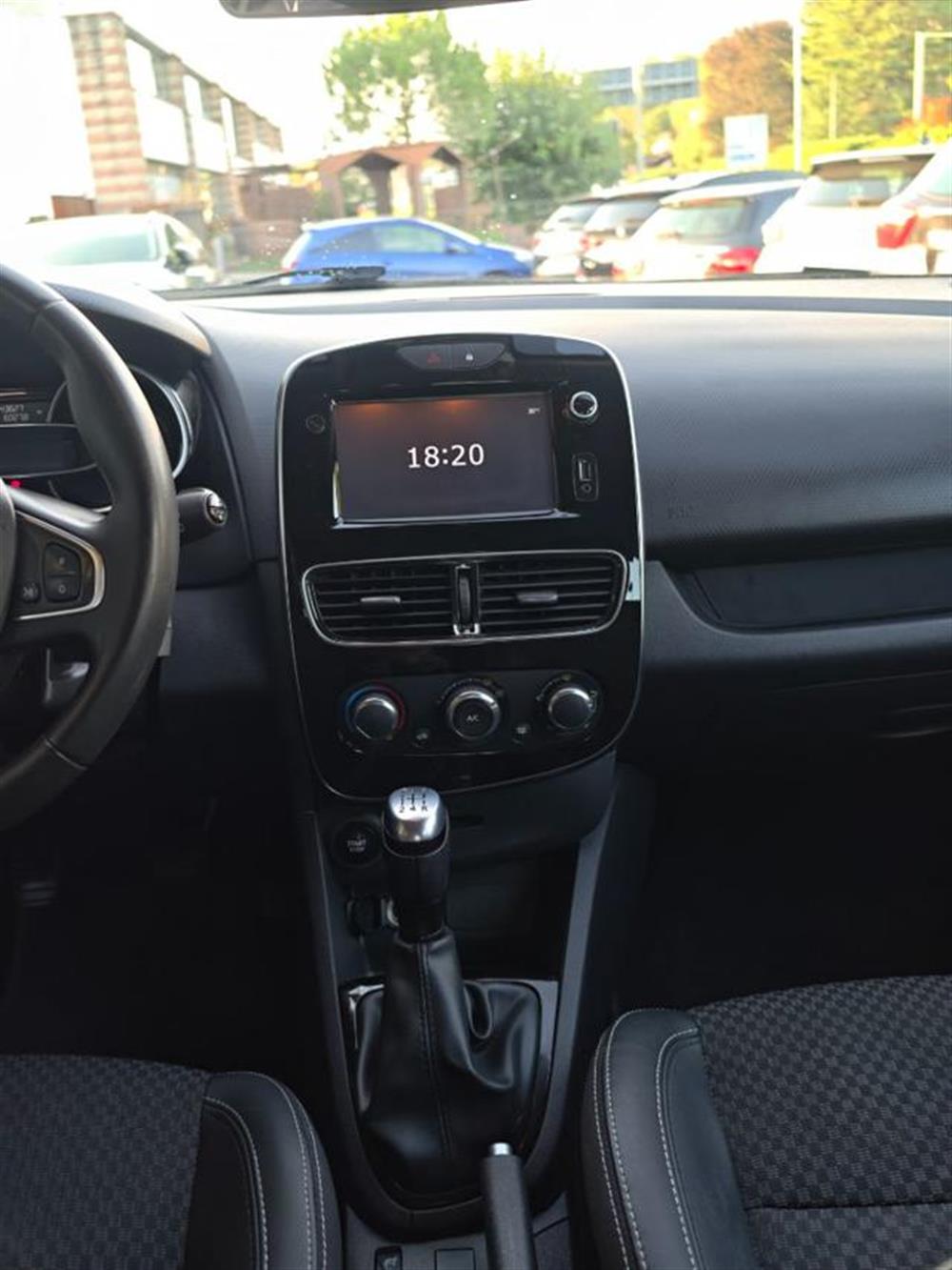 Clio Clio 1.2 75 CV 5 porte Du