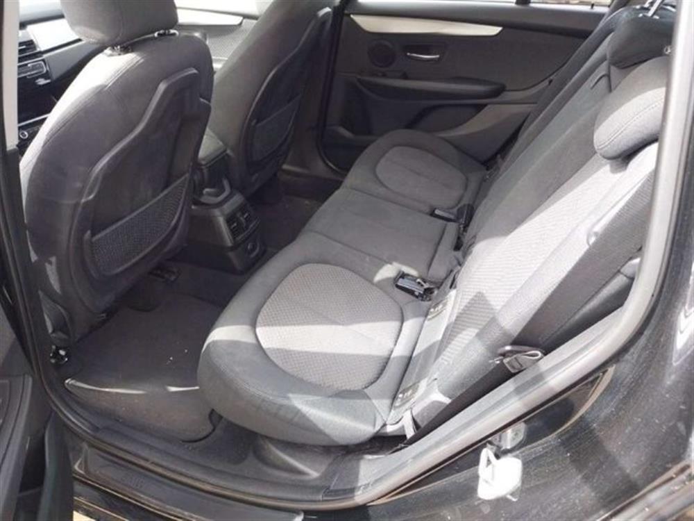 218 218 Serie 2 F45 2014 Act