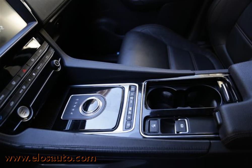 F-Pace F-Pace 2.0 D 180 CV AWD aut