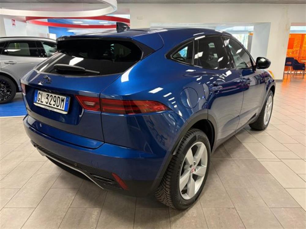 E-Pace E-Pace 2.0 ibrido/diesel 1