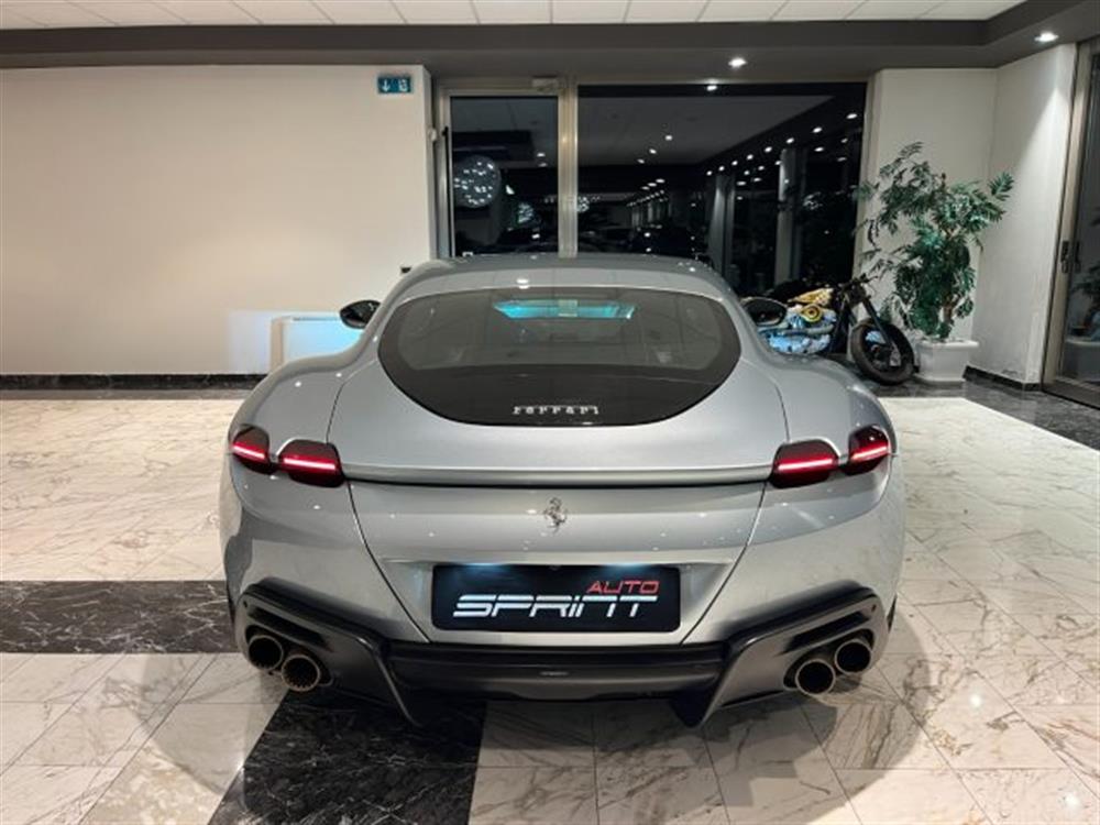 Roma Roma 3.9 V8 DCT 620CV