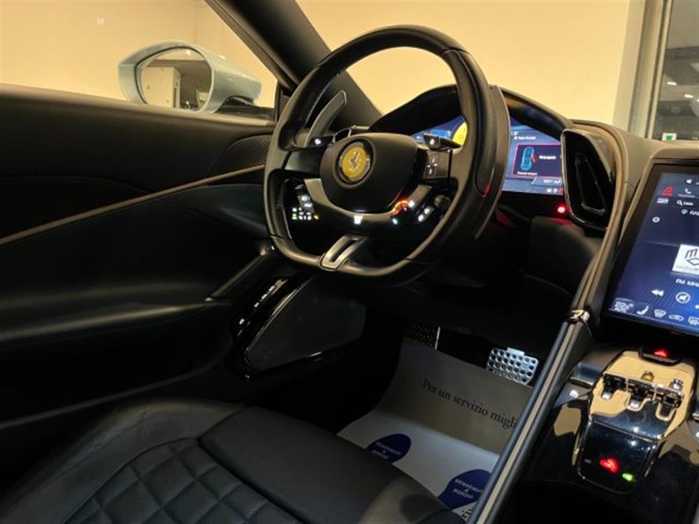 Roma Roma 3.9 V8 DCT 620CV