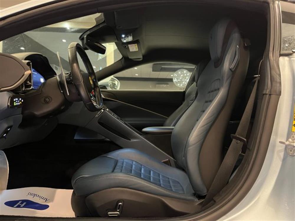 Roma Roma 3.9 V8 DCT 620CV