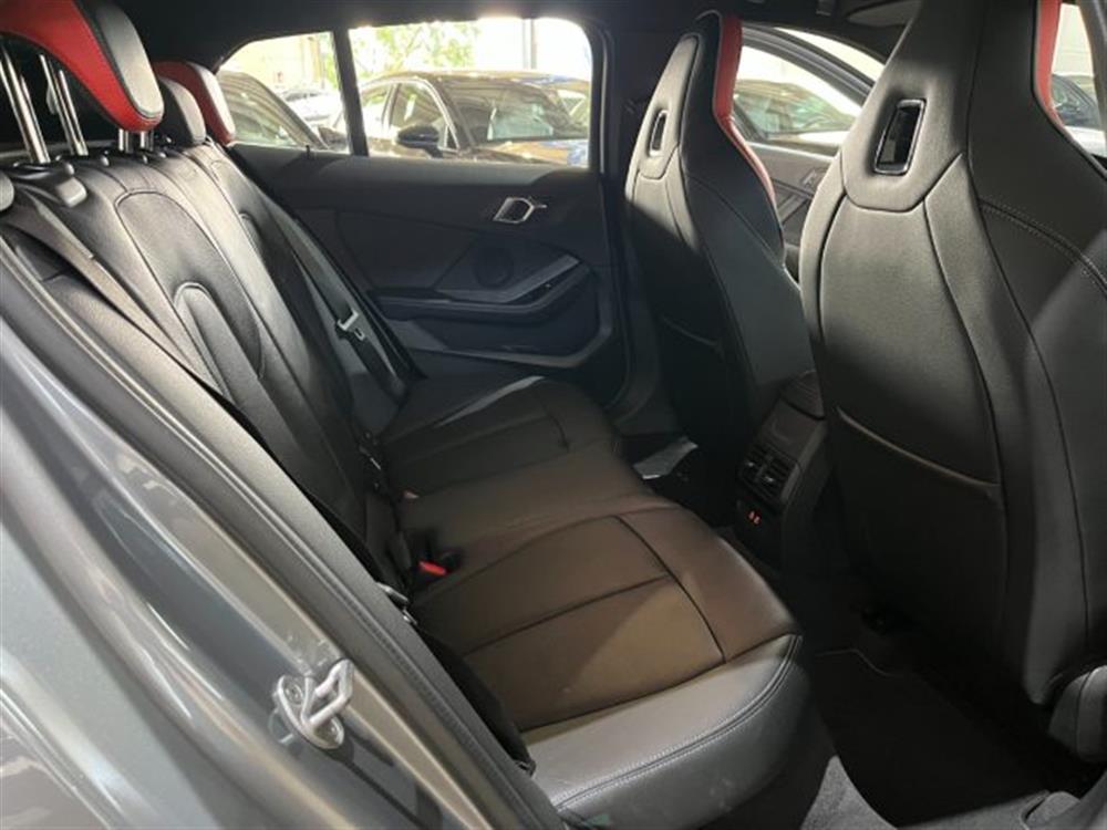 118 118 i 5p. Msport Edition