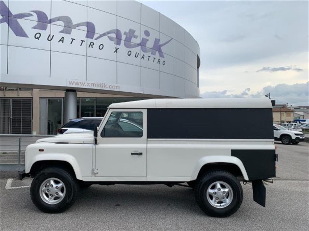 Defender Defender 110 2.4 TD4 Hard Top
