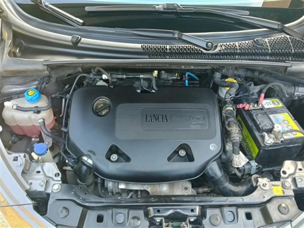 Ypsilon Ypsilon 0.9 TwinAir 85 CV 5