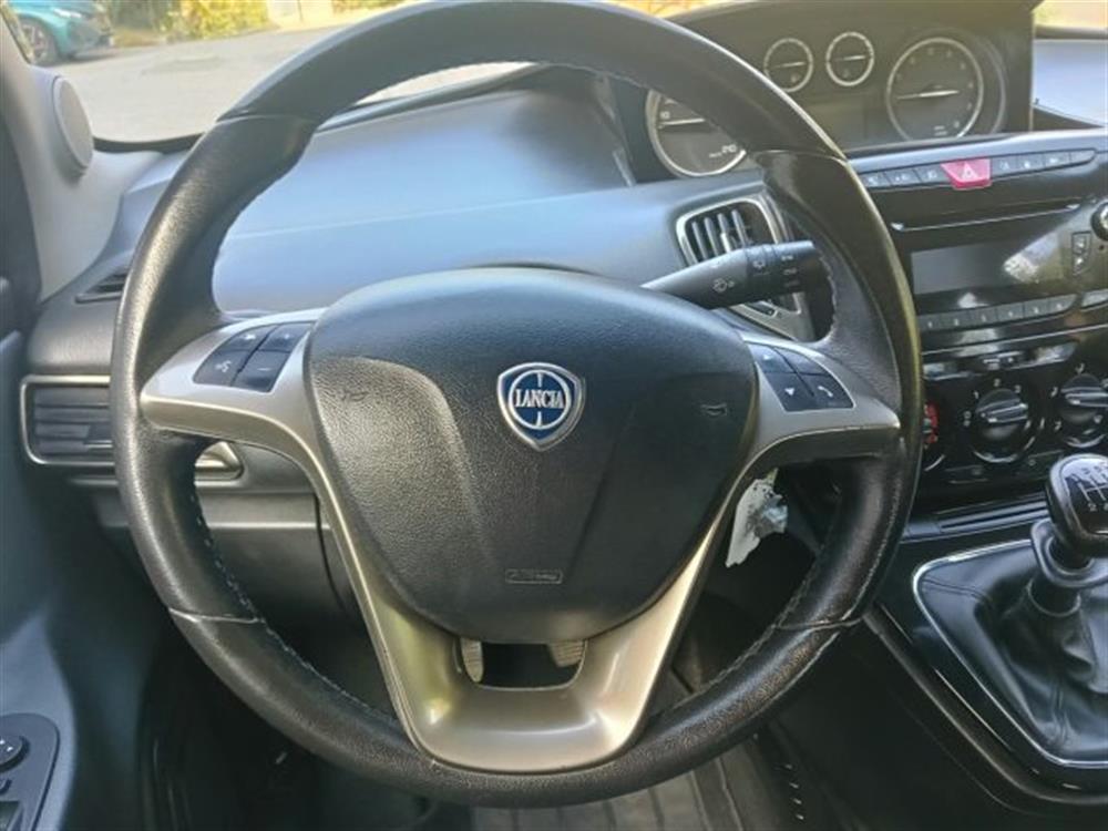 Ypsilon Ypsilon 0.9 TwinAir 85 CV 5
