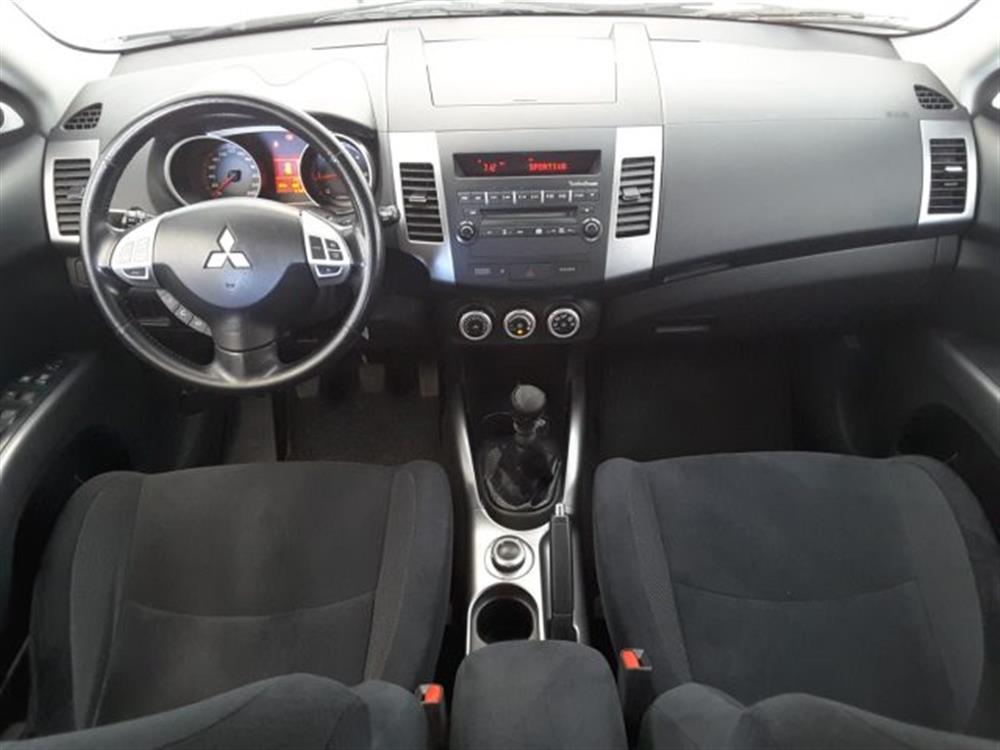 Outlander Outlander 2.0 DI-D 140cv Insty