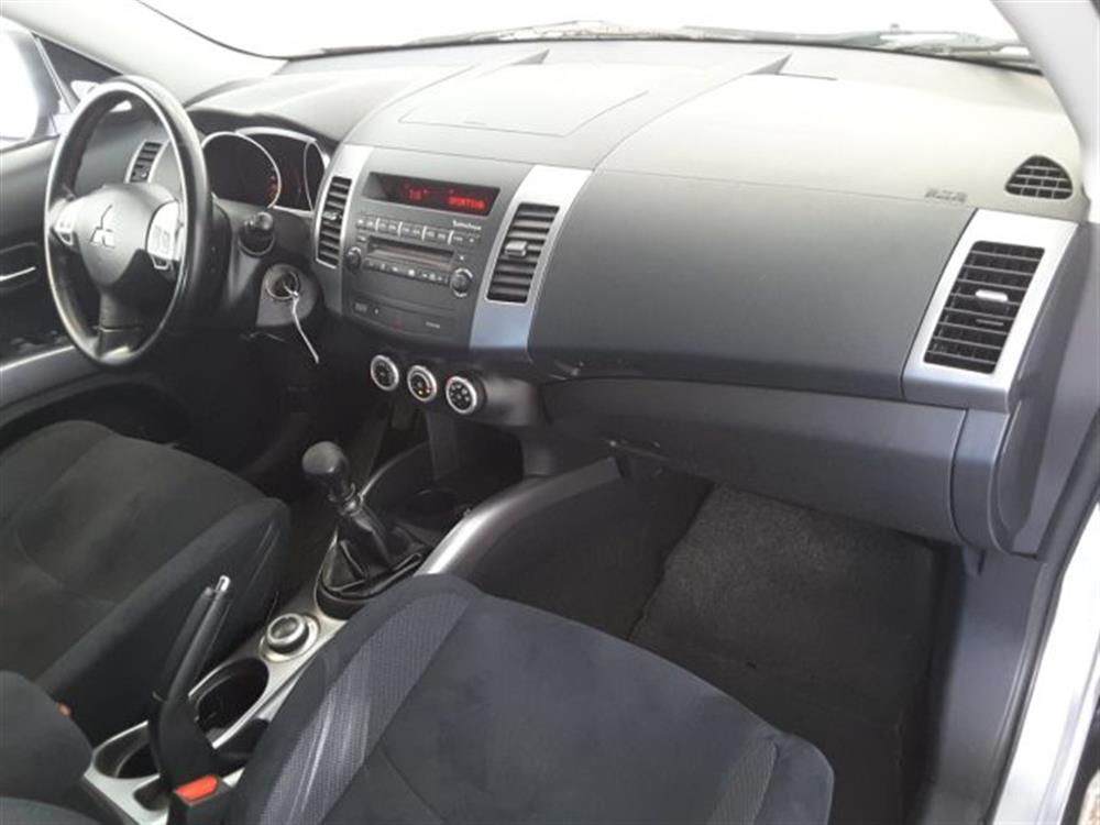 Outlander Outlander 2.0 DI-D 140cv Insty