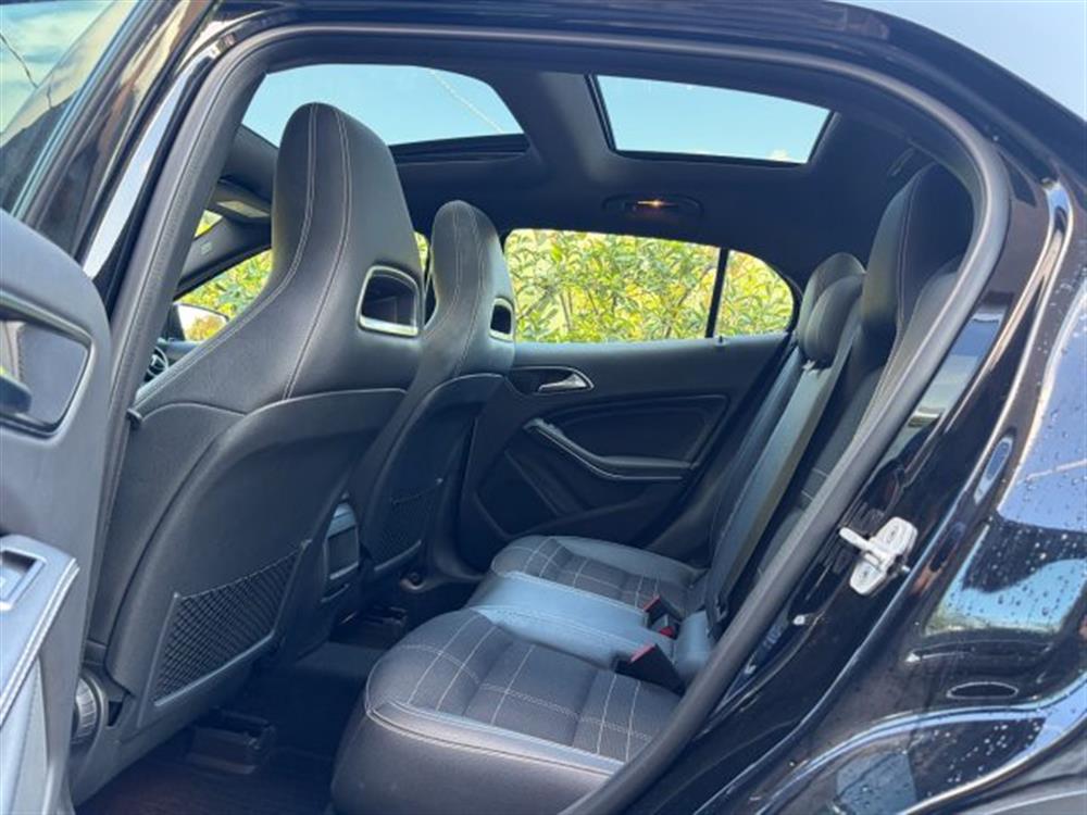 GLA 200 GLA 200 d Automatic Sport 13