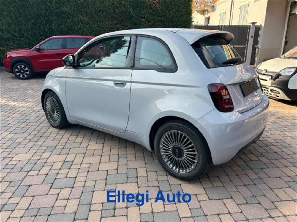 500 500 Berlina Hybrid Icon