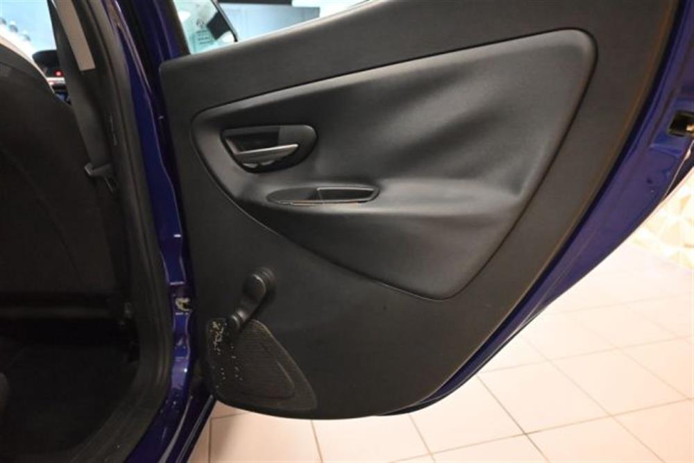 Ypsilon Ypsilon 1.2 69CV GPL ECOCHIC