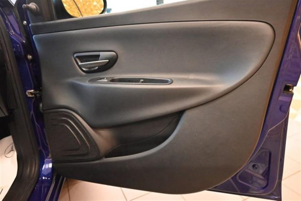 Ypsilon Ypsilon 1.2 69CV GPL ECOCHIC