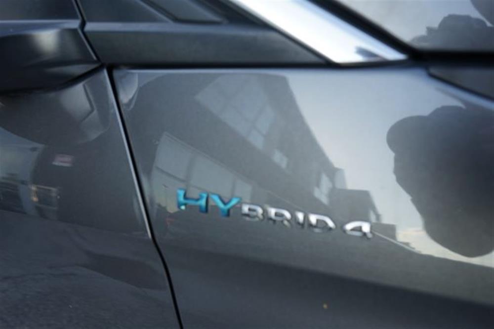 3008 3008 Hybrid4 300 e-EAT8 G