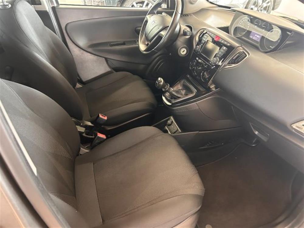Ypsilon Ypsilon 1.2 69 CV 5 porte El