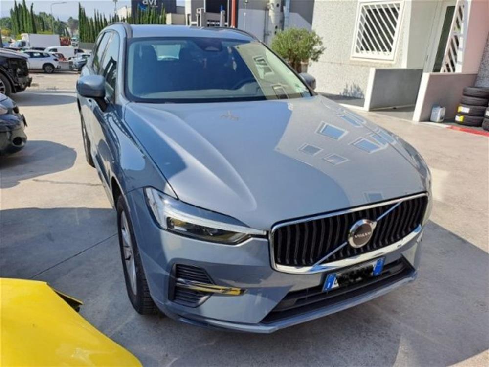 XC60 XC60 B4 (d) AWD AUTO MOME