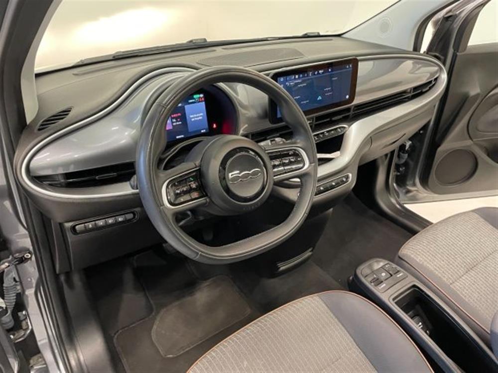 500e 500e Cabrio Icon 42 kWh A