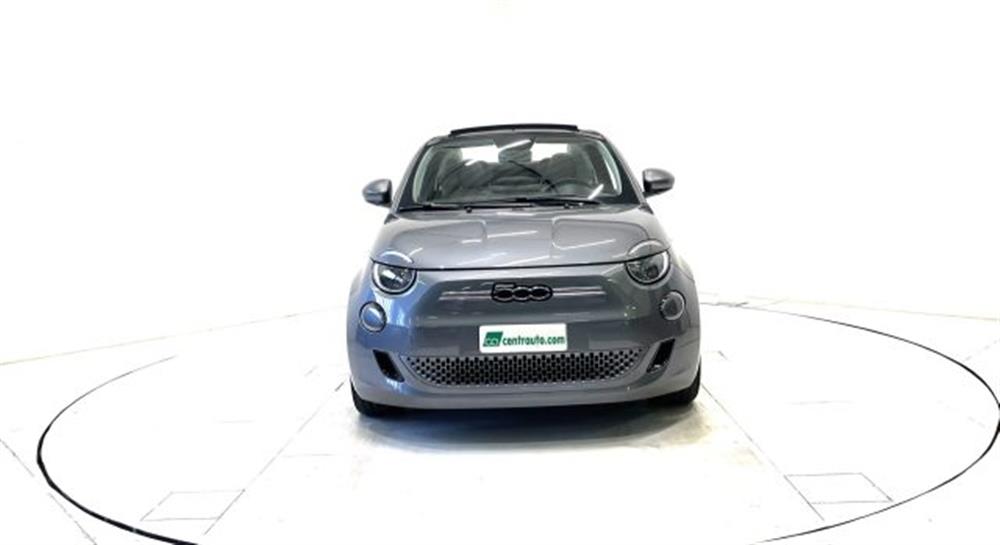 500e 500e Cabrio Icon 42 kWh A