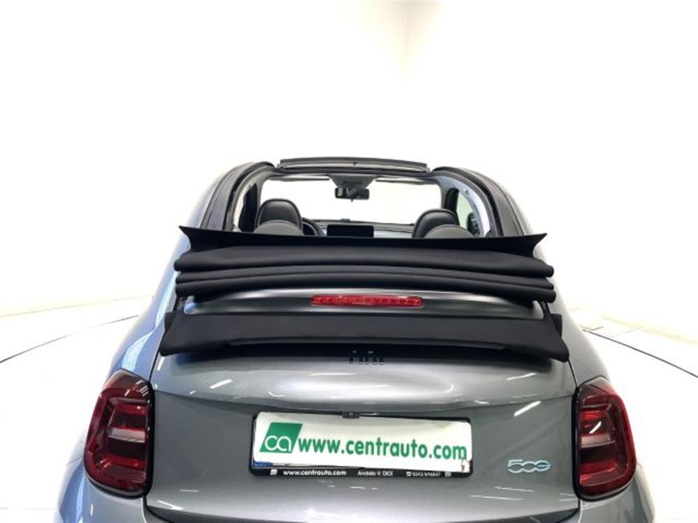 500e 500e Cabrio Icon 42 kWh A