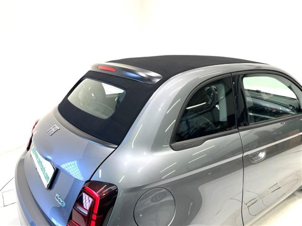 500e 500e Cabrio Icon 42 kWh A
