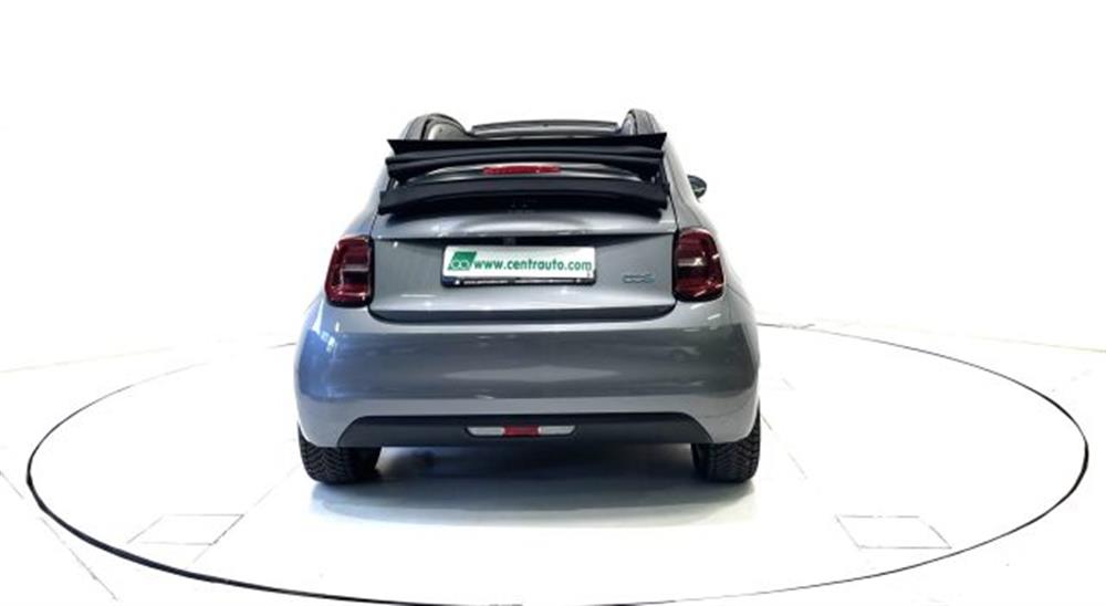 500e 500e Cabrio Icon 42 kWh A