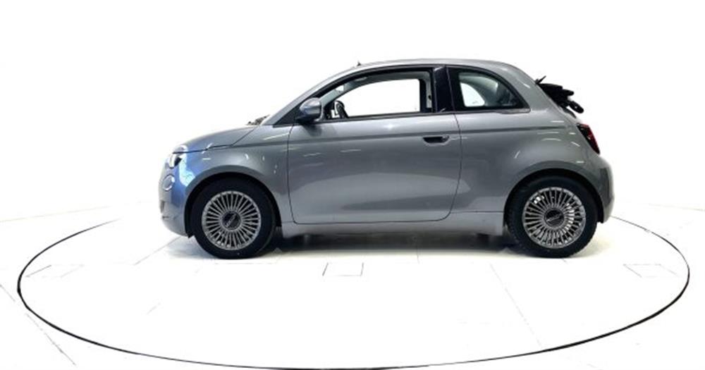 500e 500e Cabrio Icon 42 kWh A