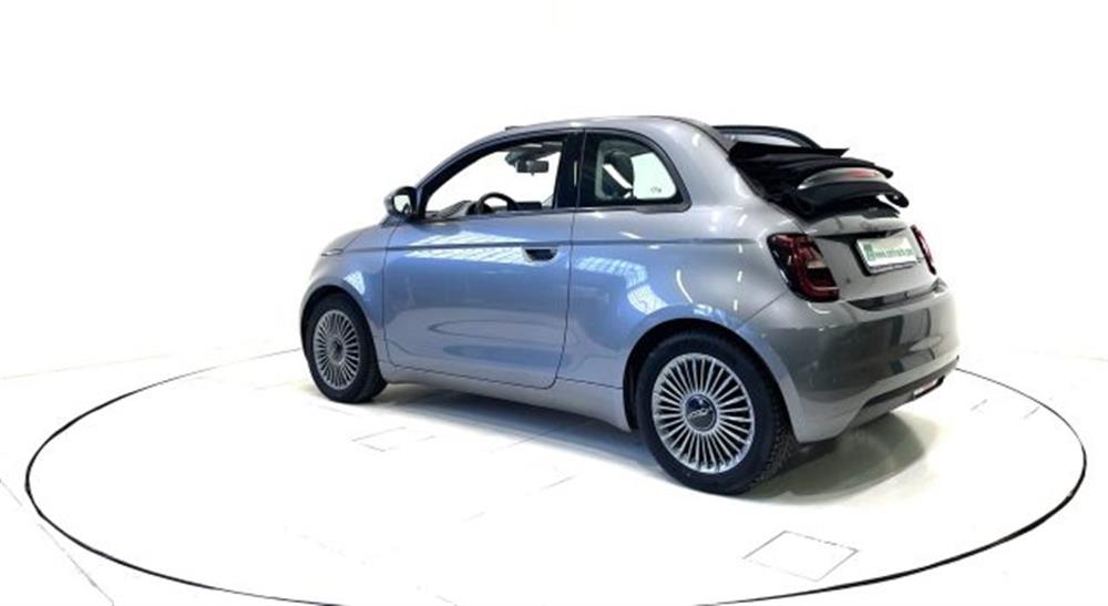 500e 500e Cabrio Icon 42 kWh A