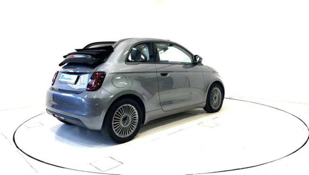 500e 500e Cabrio Icon 42 kWh A