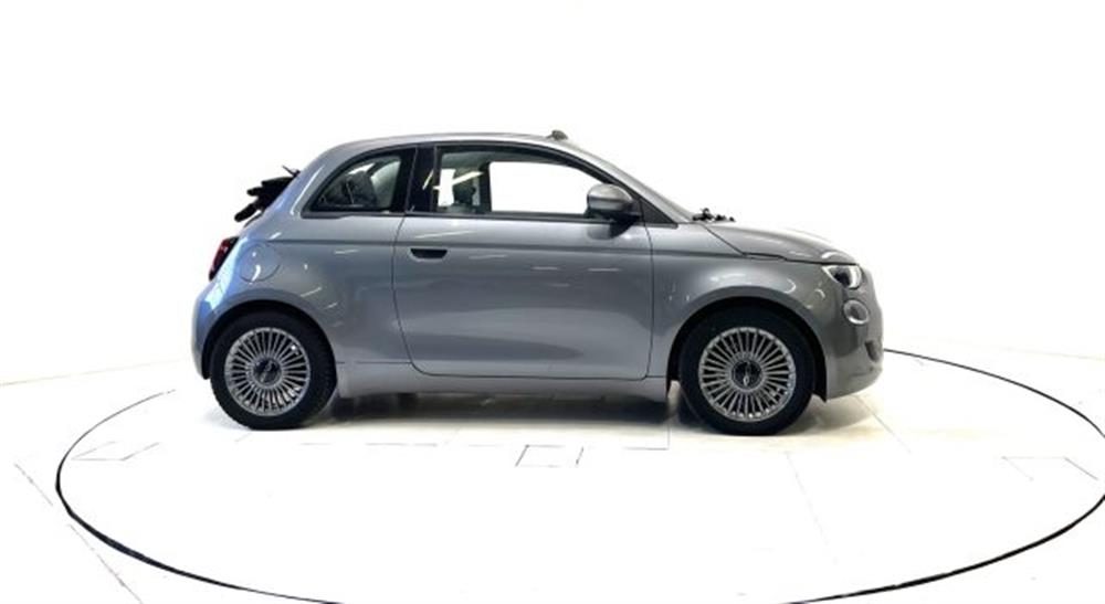500e 500e Cabrio Icon 42 kWh A