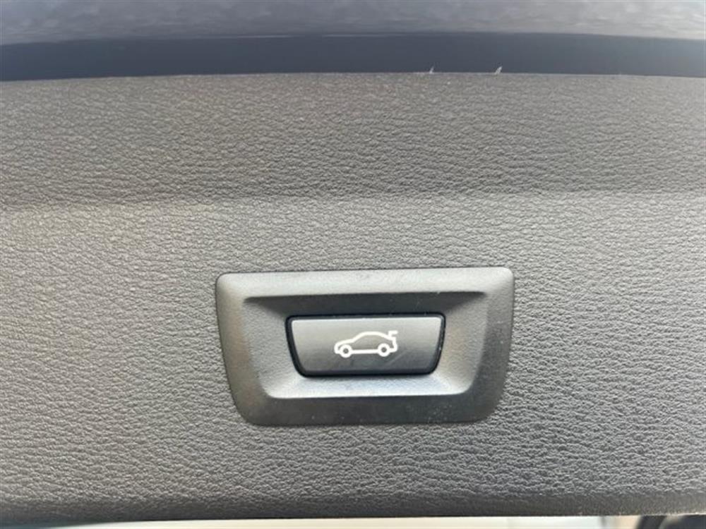 X1 X1 sDrive18d Sport TAG