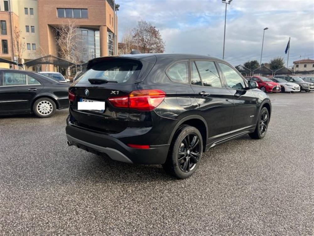X1 X1 sDrive18d Sport TAG