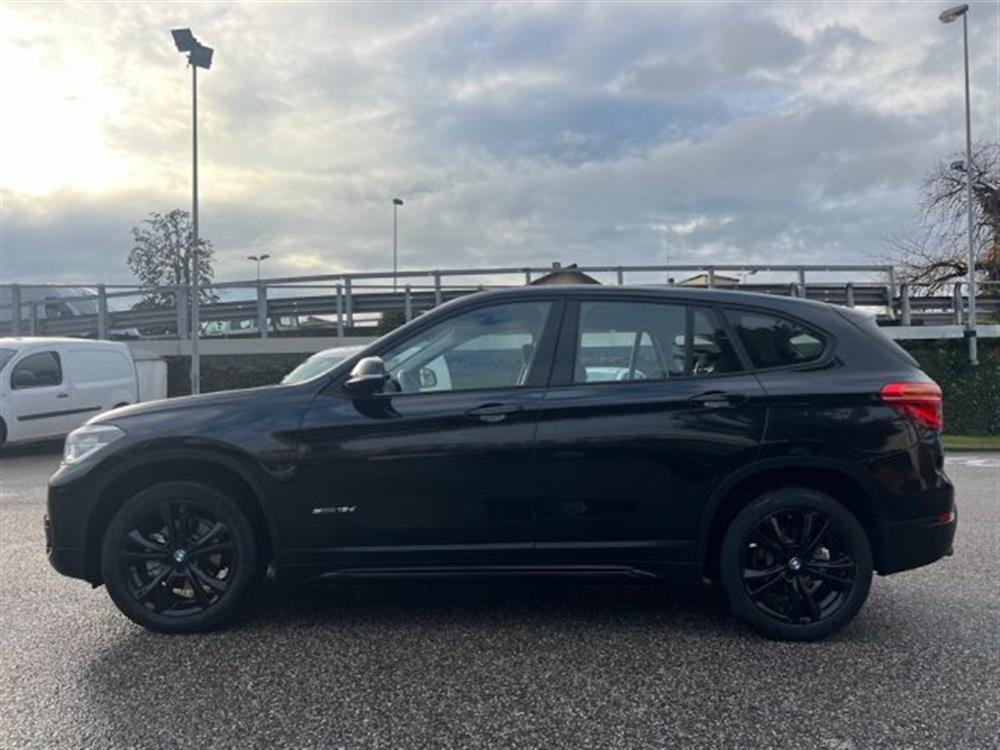 X1 X1 sDrive18d Sport TAG