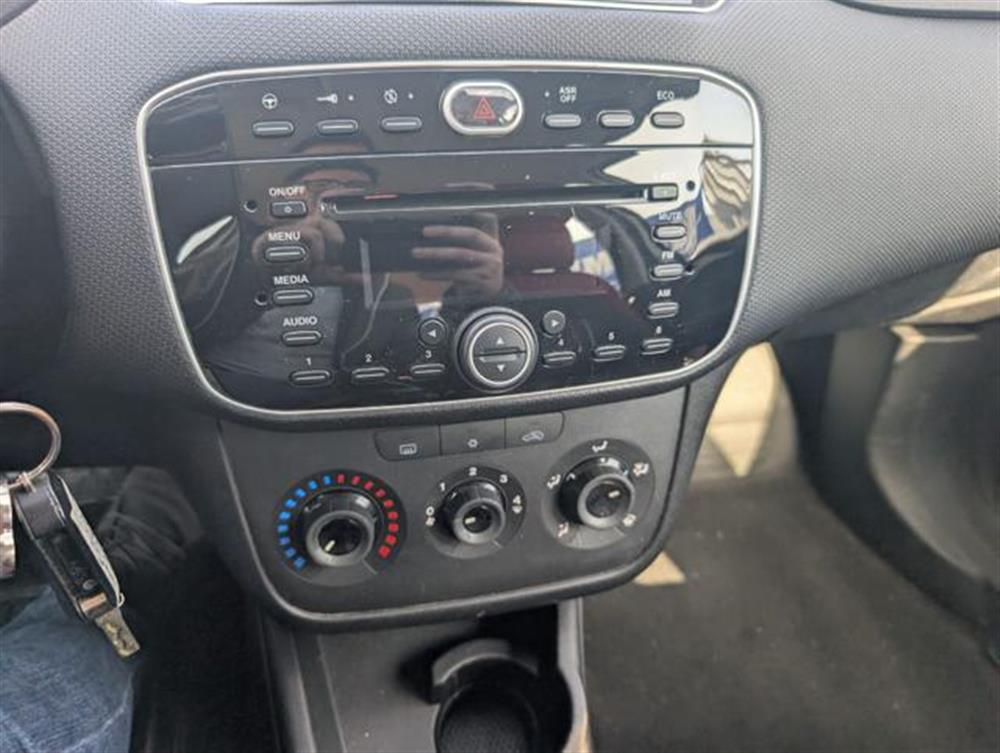 Punto Punto 1.4 S&S 8V Dualogic