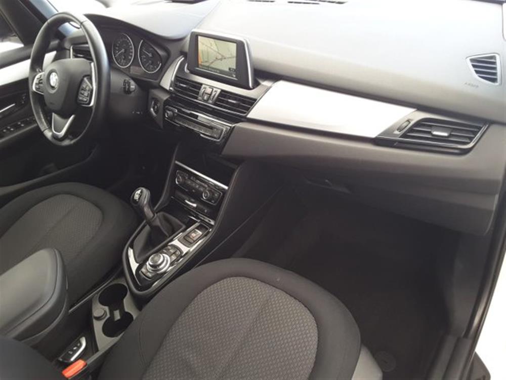 218 218 d Active Tourer Adva