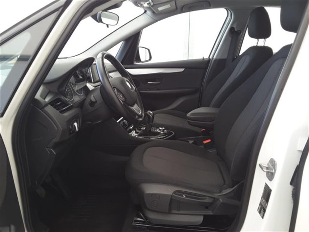 218 218 d Active Tourer Adva