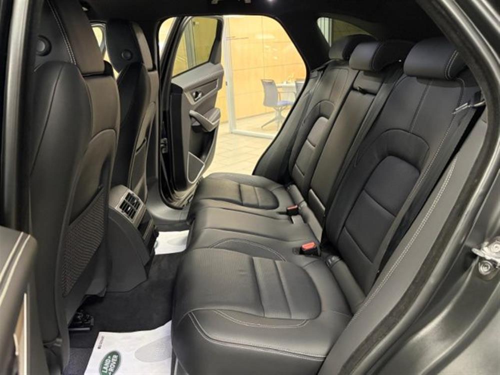 F-Pace F-Pace 2.0 ibrido/diesel 1