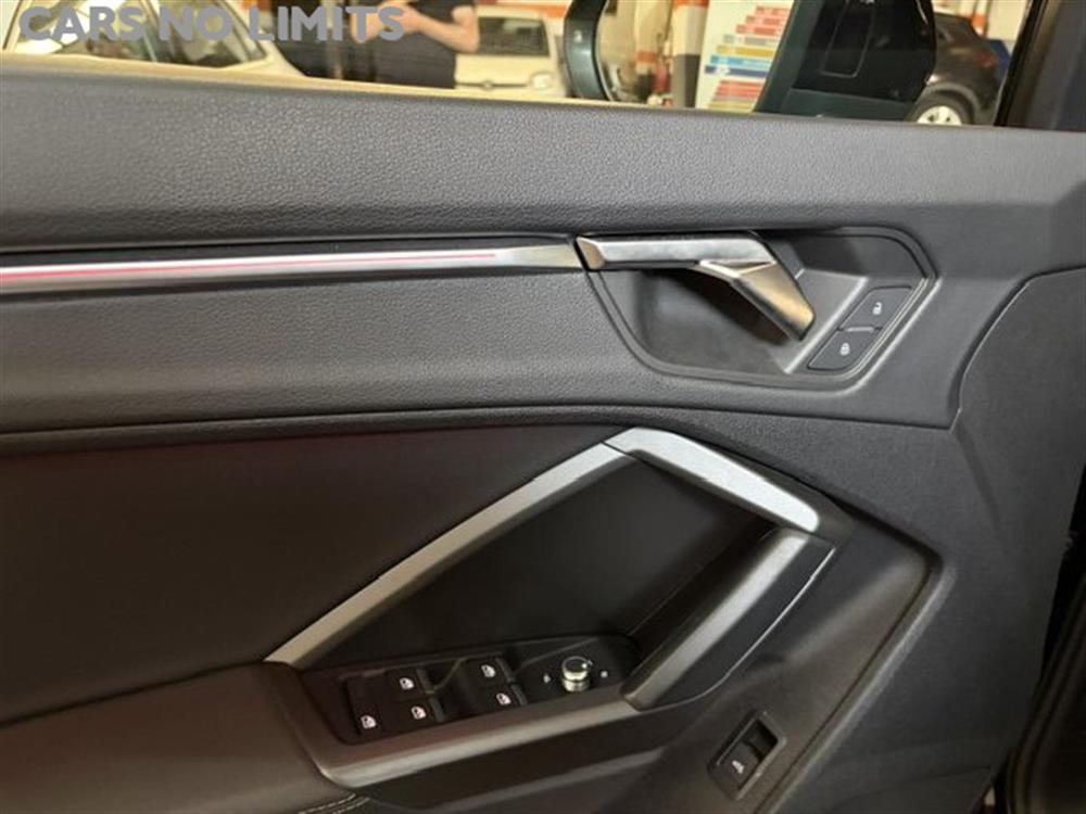 Q3 Q3 40 TDI quattro S tro