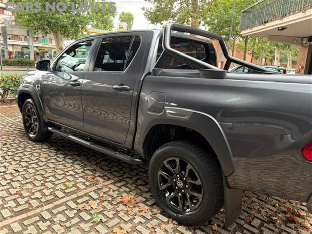 Hilux Hilux 2.8 D-4D A/T 4WD 4 p