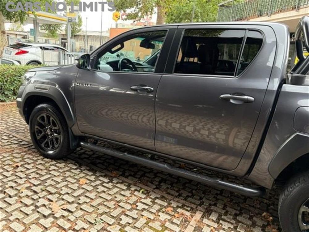 Hilux Hilux 2.8 D-4D A/T 4WD 4 p