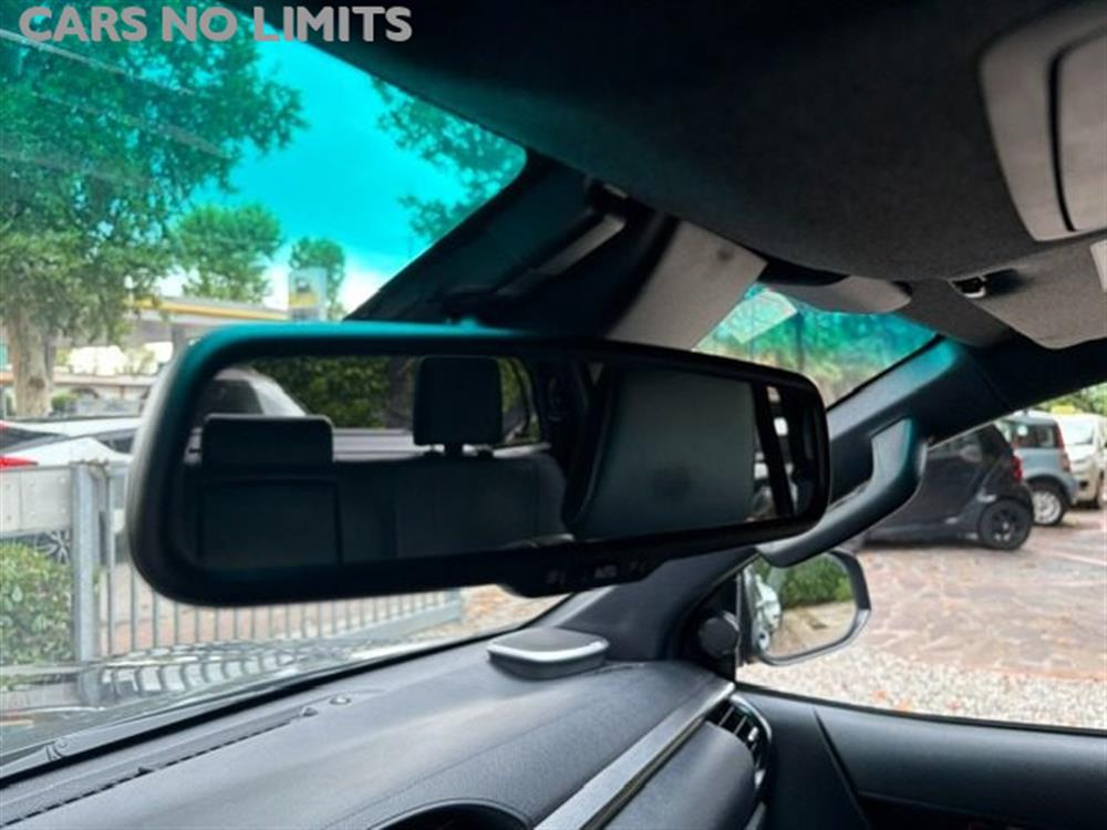 Hilux Hilux 2.8 D-4D A/T 4WD 4 p