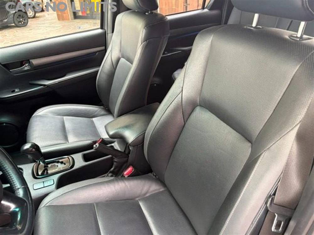 Hilux Hilux 2.8 D-4D A/T 4WD 4 p