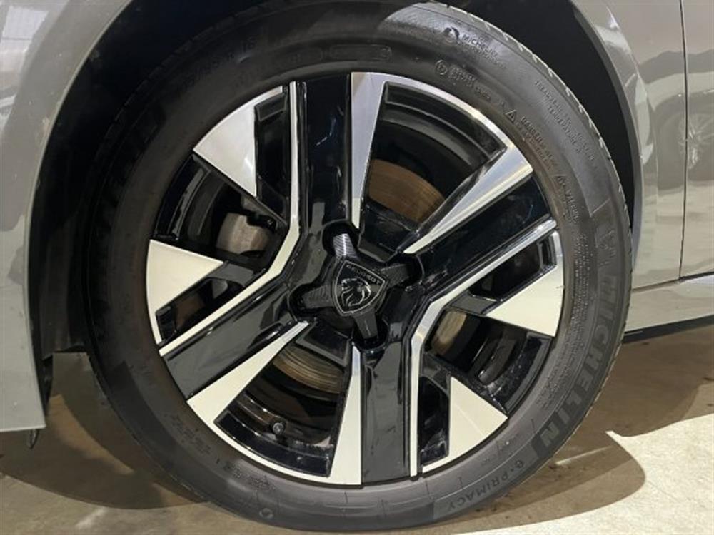 208 208 1.2 T 100CV 5p Allur