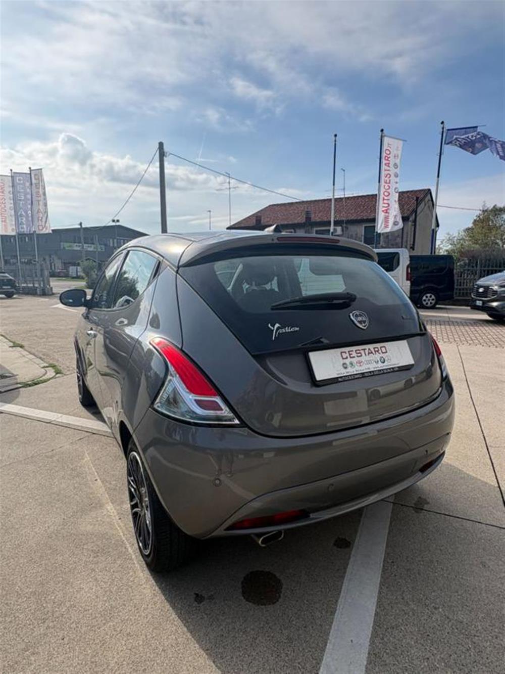 Ypsilon Ypsilon 1.0 FireFly 5 porte