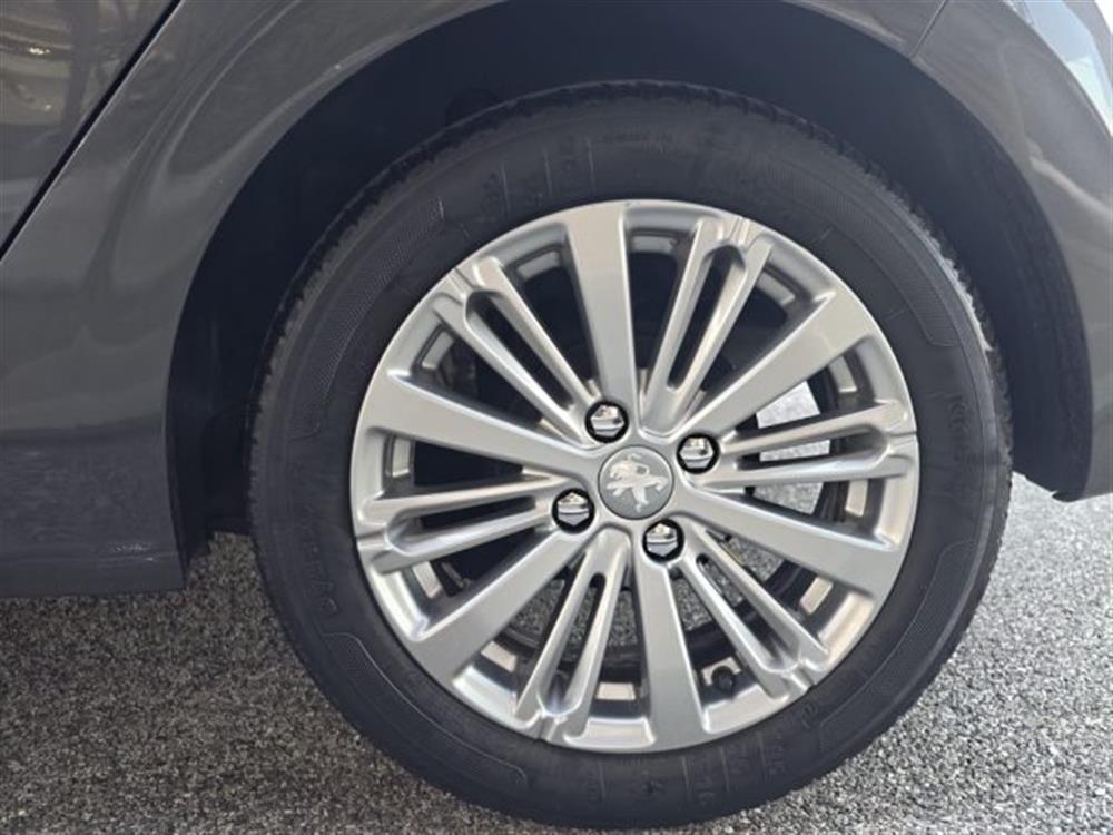 208 208 PureTech 82 5 porte