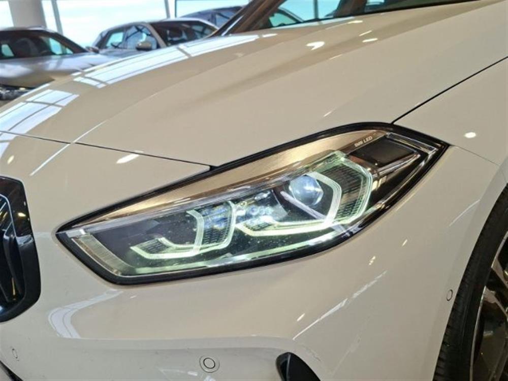 118 118 d 5p. Msport Aut.