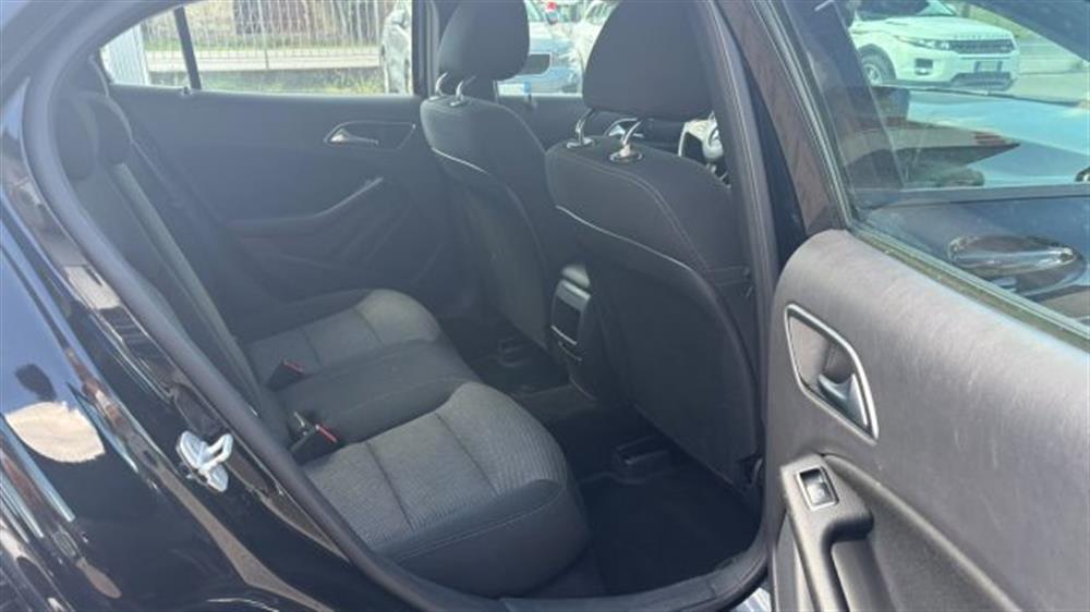 GLA 200 GLA 200 d Sport UNICO PROPRI