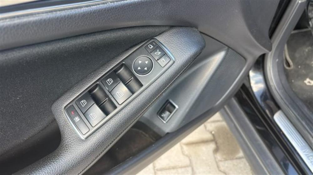 GLA 200 GLA 200 d Sport UNICO PROPRI