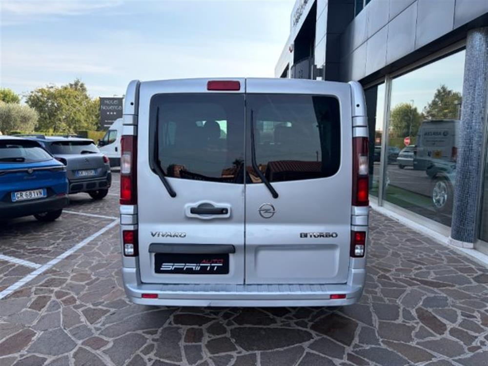 Vivaro Vivaro PULMINO 9 POSTI 1.6