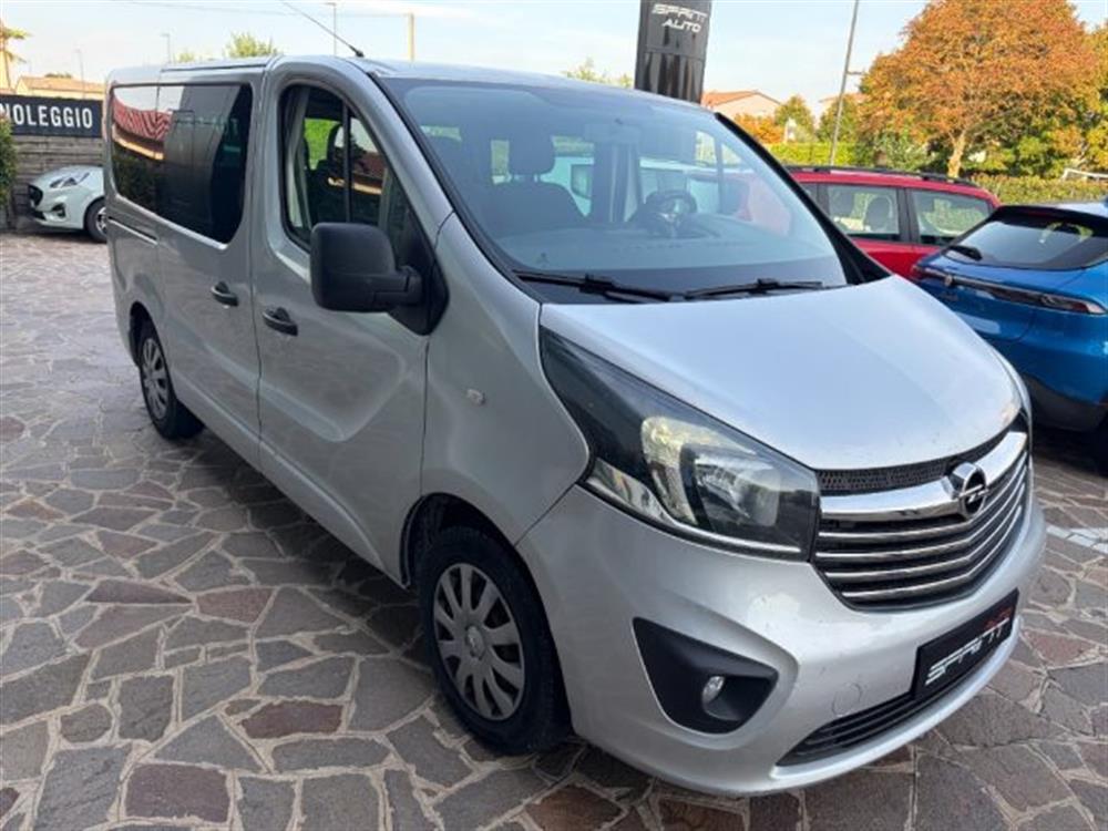 Vivaro Vivaro PULMINO 9 POSTI 1.6