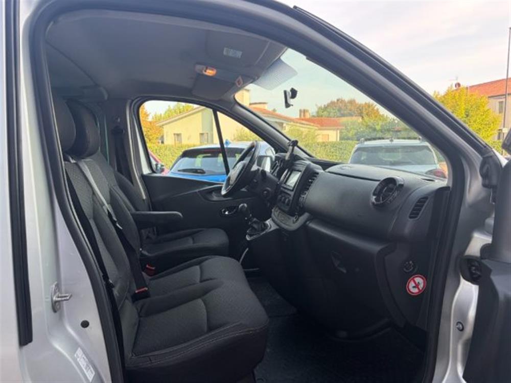 Vivaro Vivaro PULMINO 9 POSTI 1.6